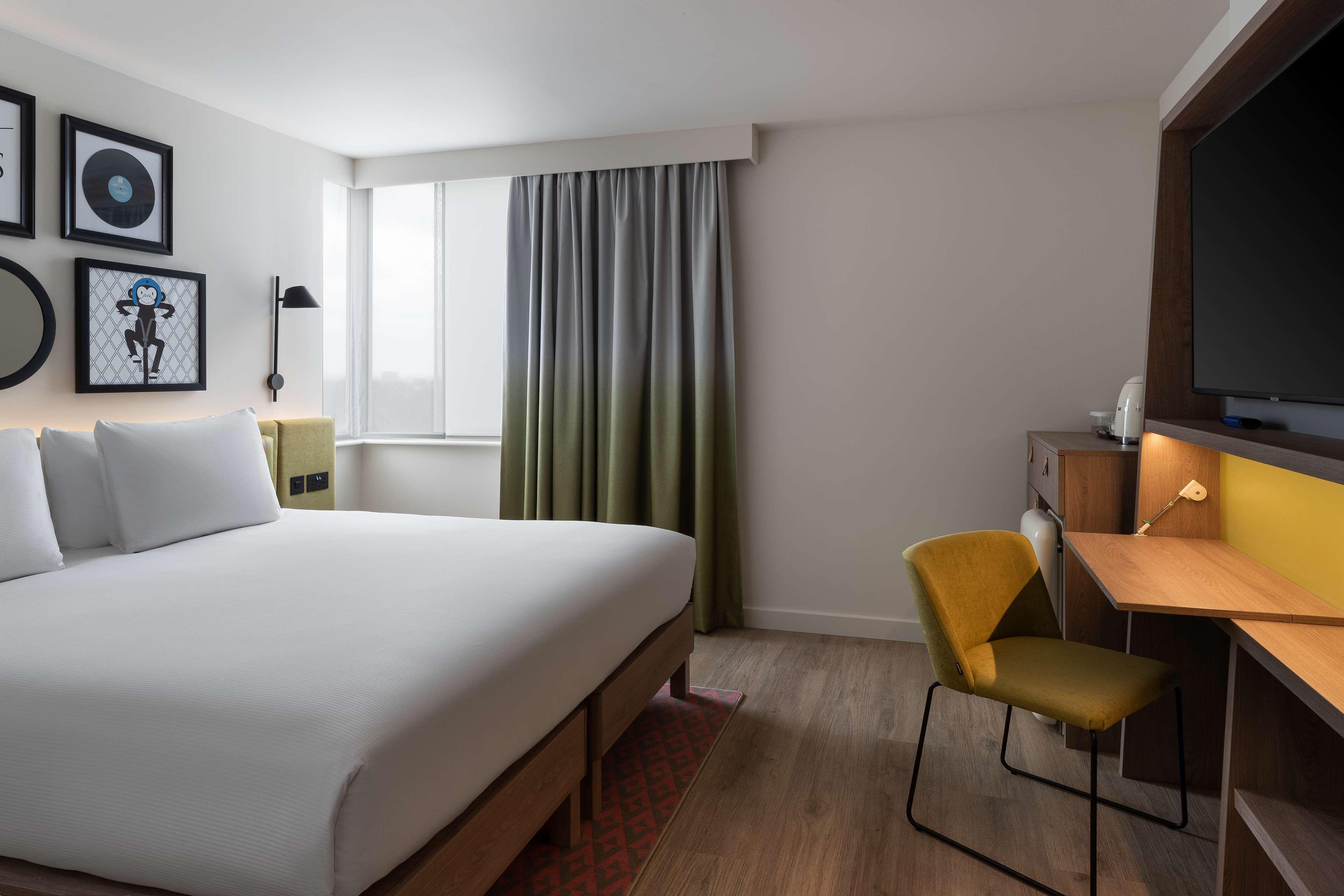 Hampton By Hilton London Ealing Ξενοδοχείο Εξωτερικό φωτογραφία