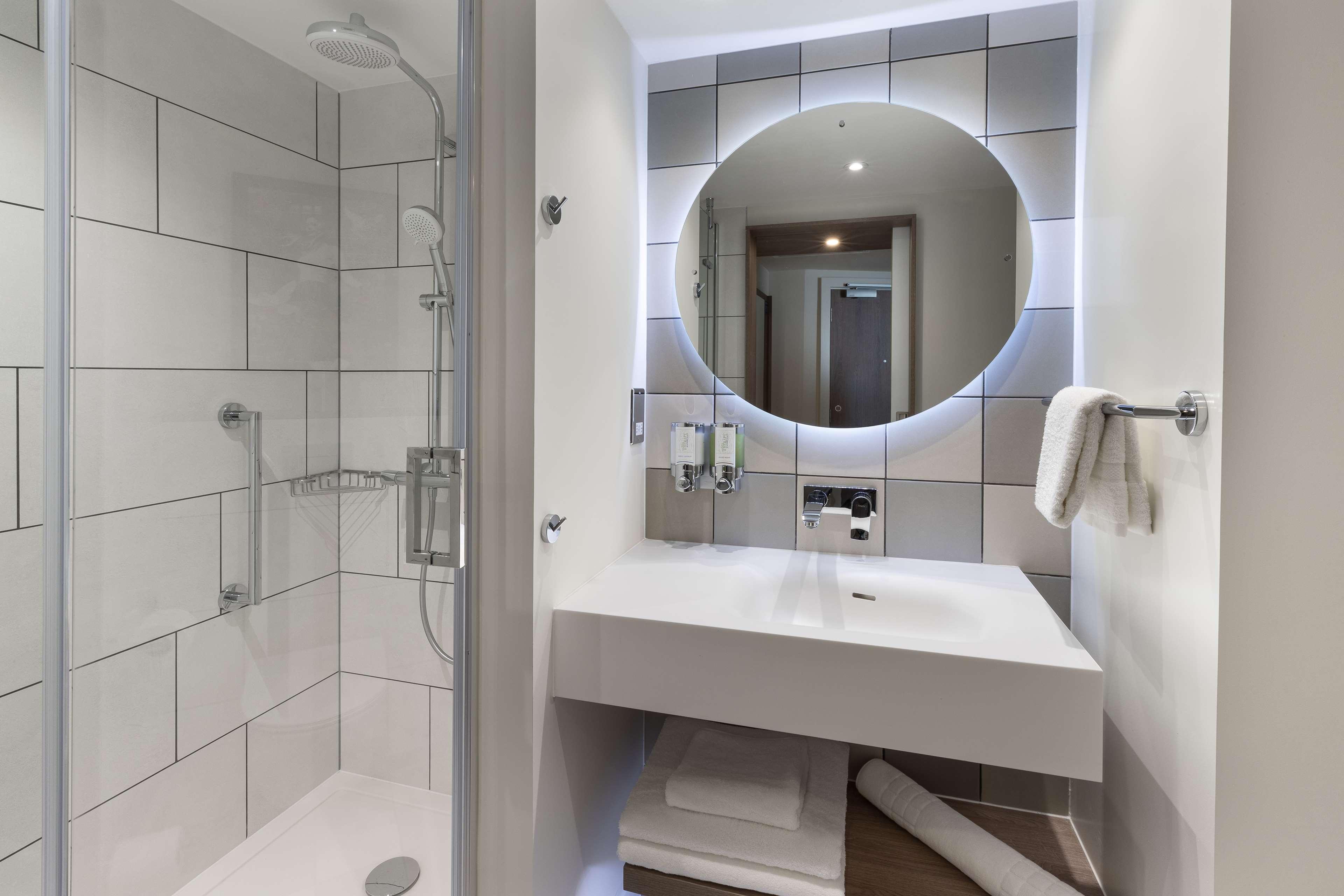 Hampton By Hilton London Ealing Ξενοδοχείο Εξωτερικό φωτογραφία