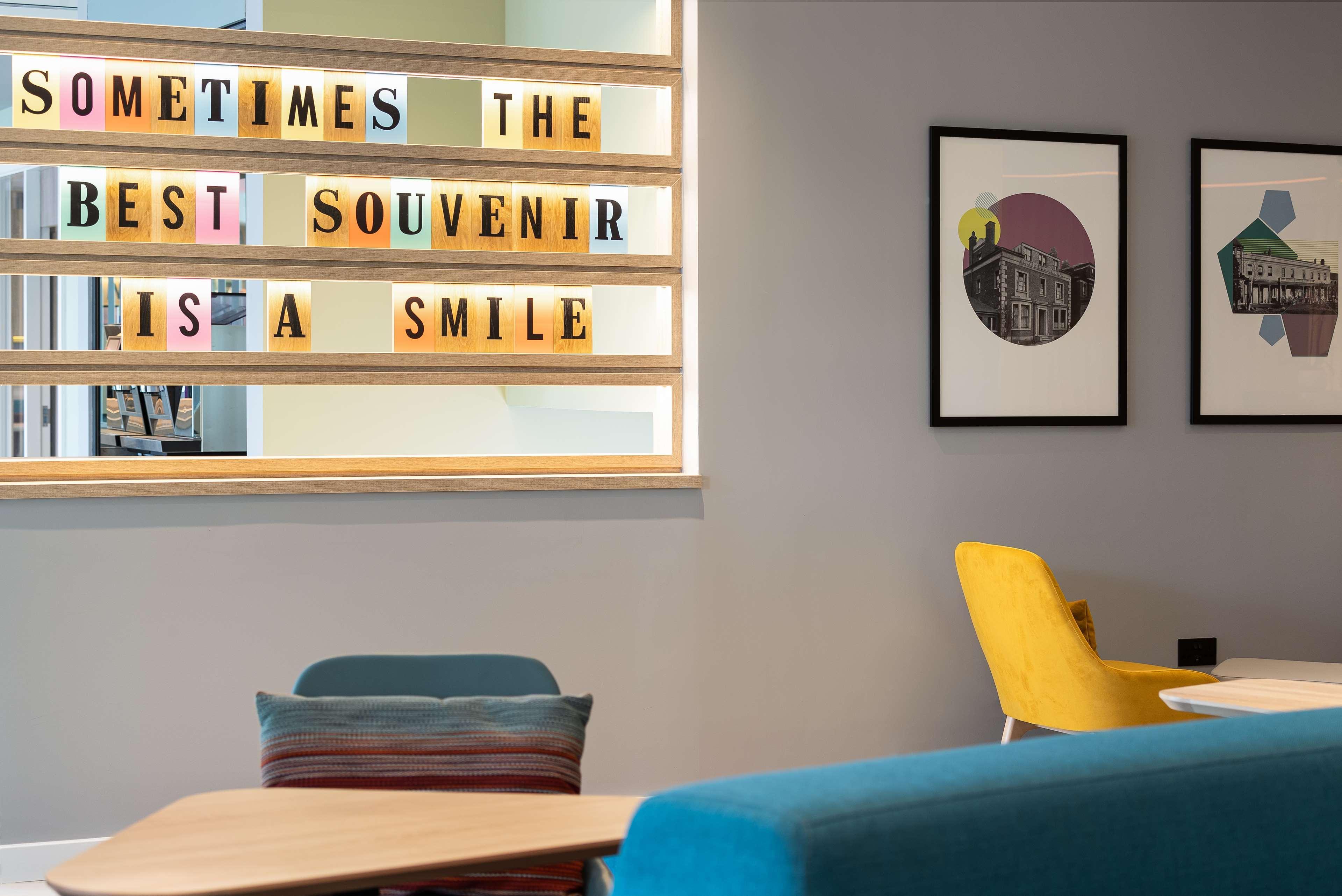 Hampton By Hilton London Ealing Ξενοδοχείο Εξωτερικό φωτογραφία