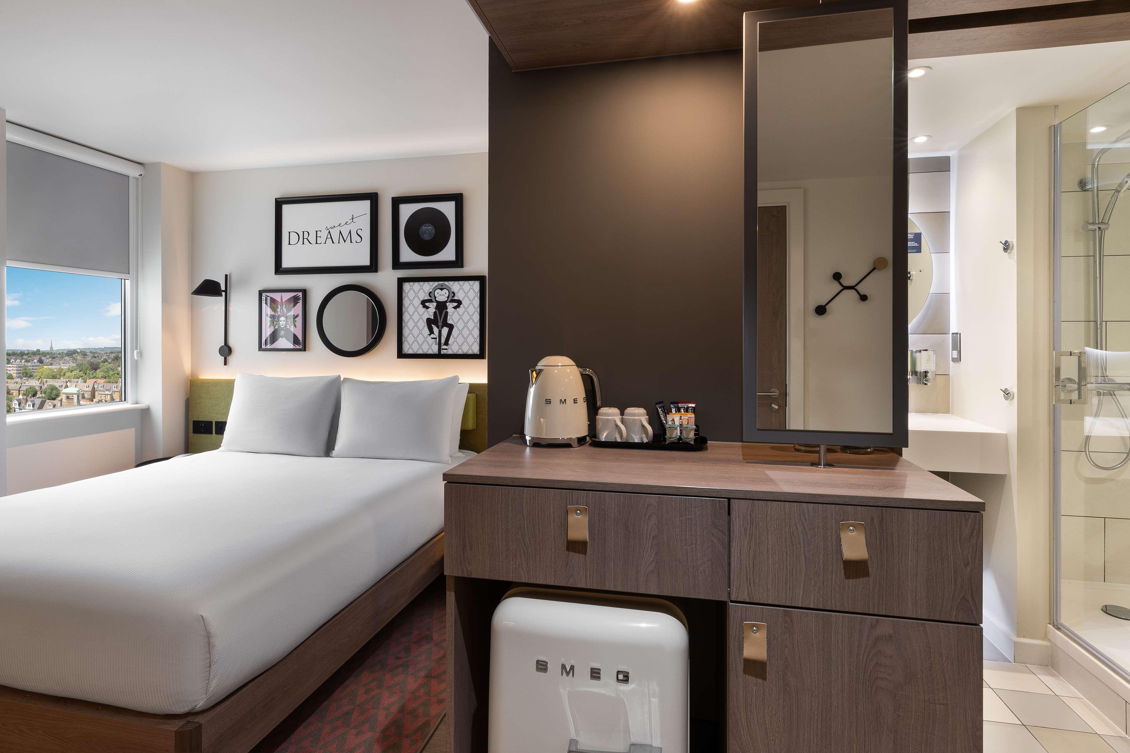Hampton By Hilton London Ealing Ξενοδοχείο Εξωτερικό φωτογραφία
