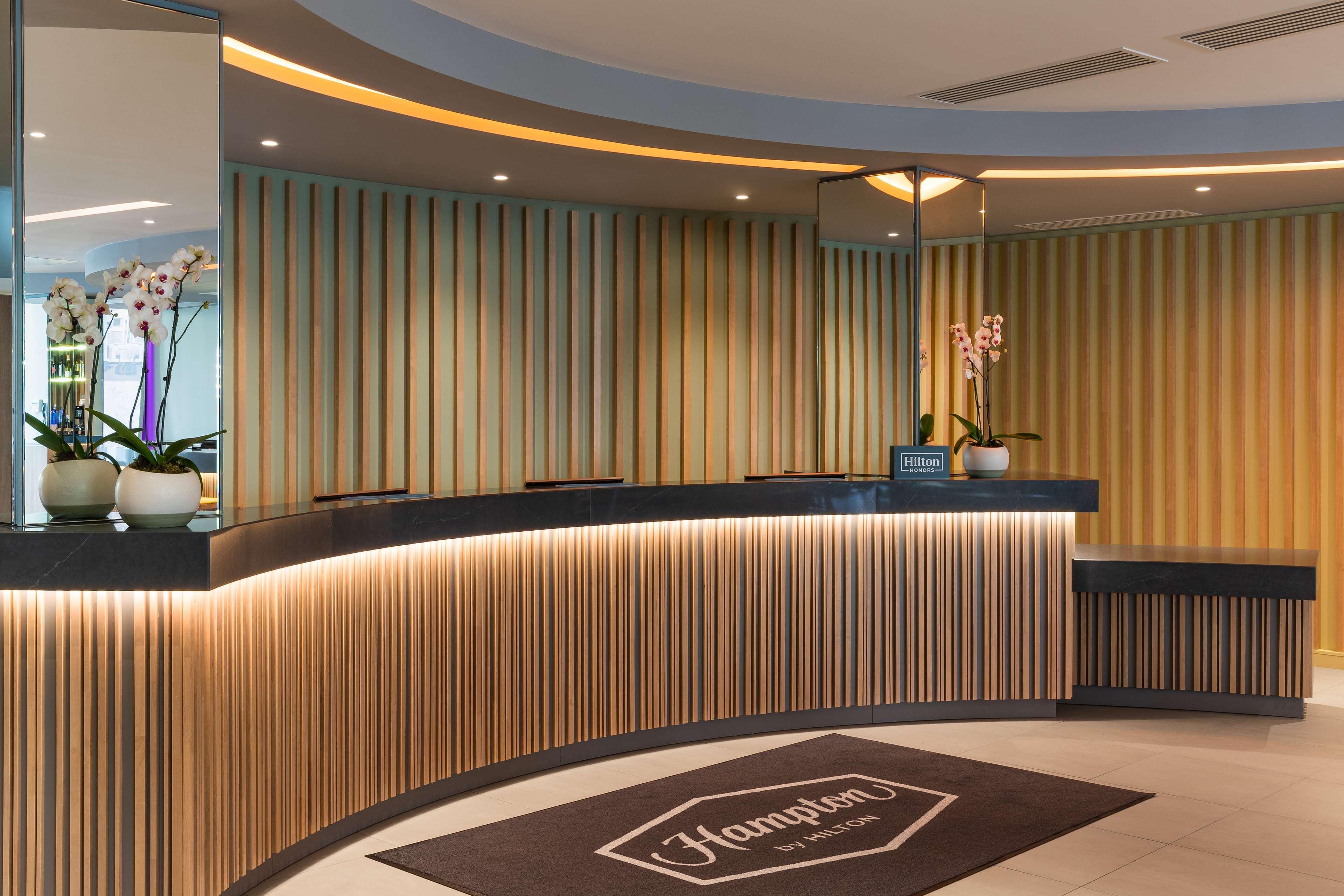 Hampton By Hilton London Ealing Ξενοδοχείο Εξωτερικό φωτογραφία
