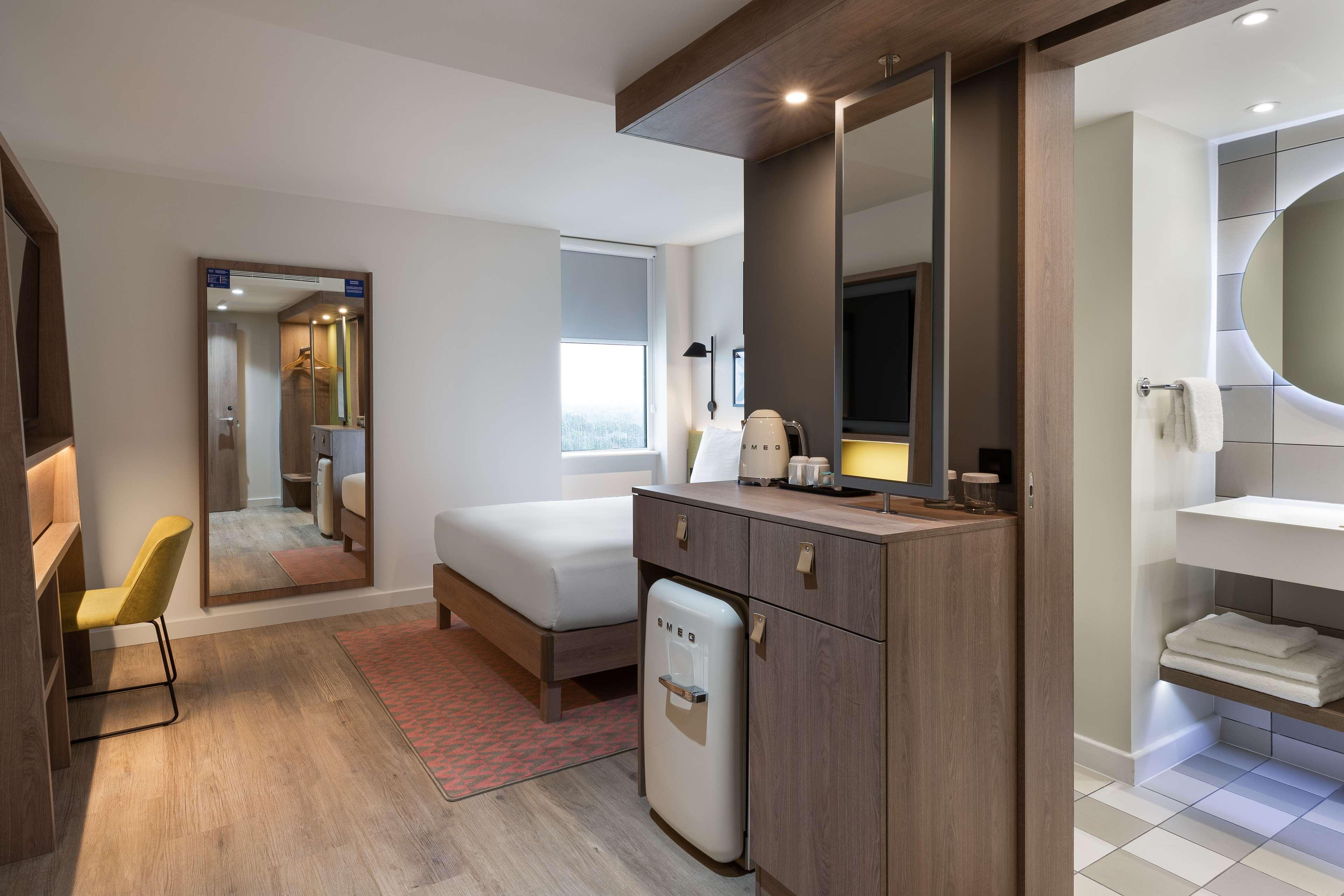 Hampton By Hilton London Ealing Ξενοδοχείο Εξωτερικό φωτογραφία