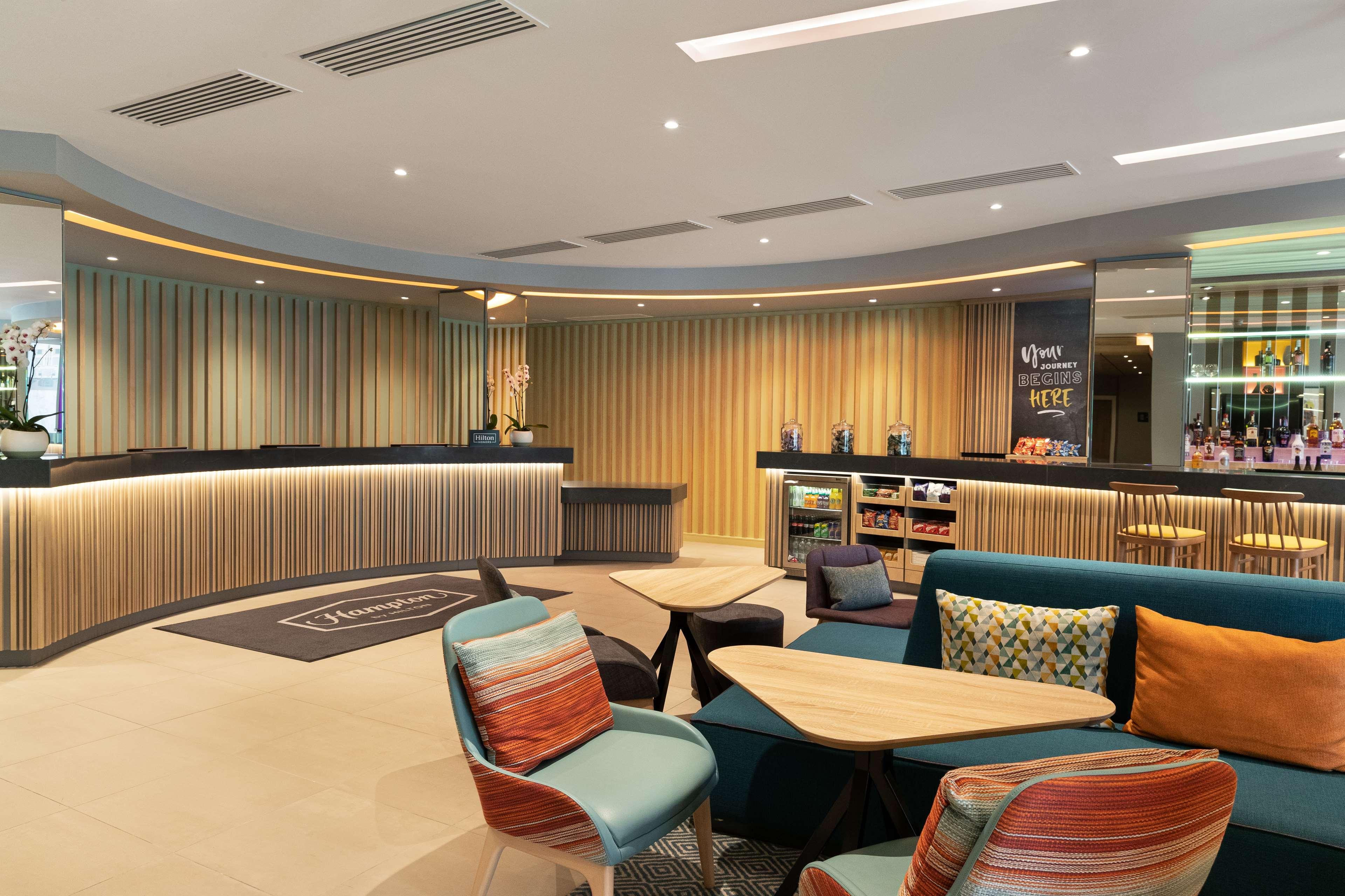 Hampton By Hilton London Ealing Ξενοδοχείο Εξωτερικό φωτογραφία